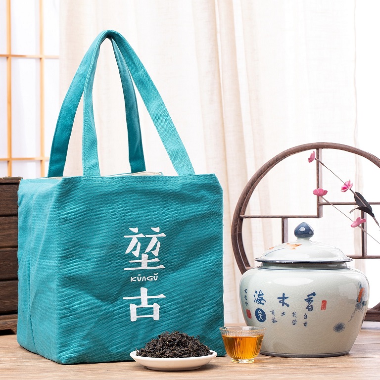 香木海新品上市:堃古天尖,高端古樹(shù)茶,奢華好品質(zhì)